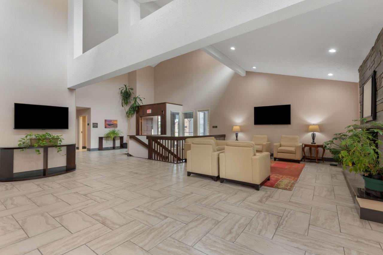 Best Western University Inn Ιθάκη Εξωτερικό φωτογραφία