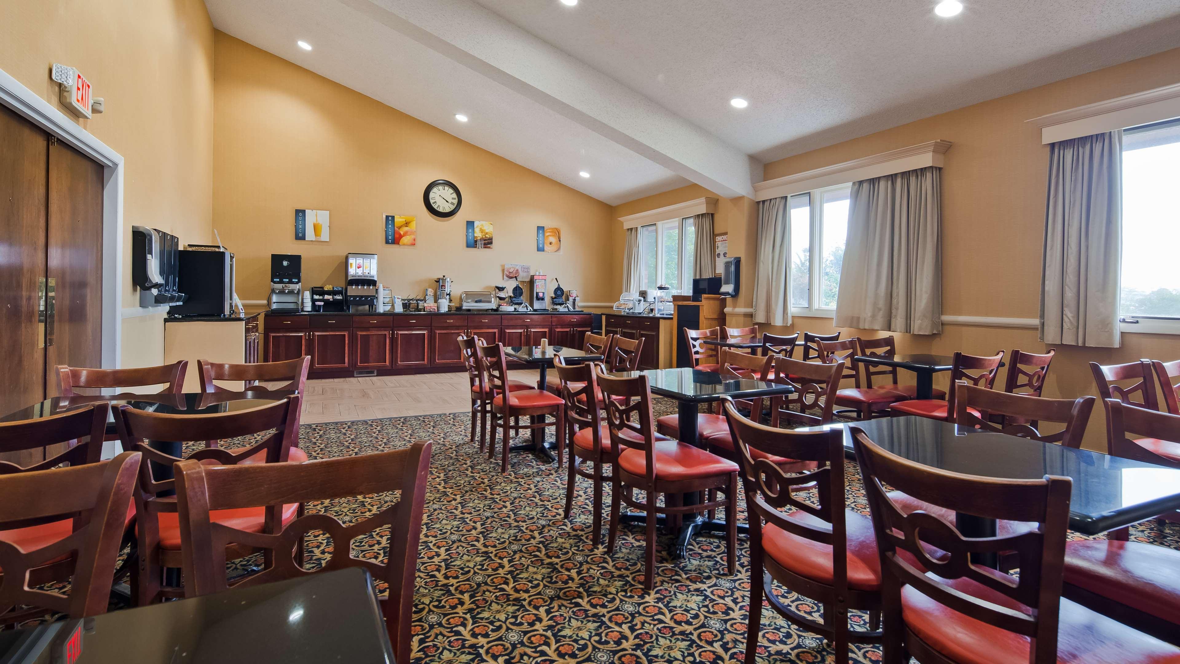 Best Western University Inn Ιθάκη Εξωτερικό φωτογραφία